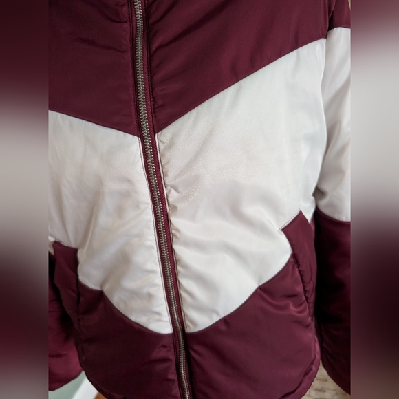 Burgundy White Chevron Colorblock Puffer Jacket Sz M Retro Sport Apres Ski - Picture 5 of 15